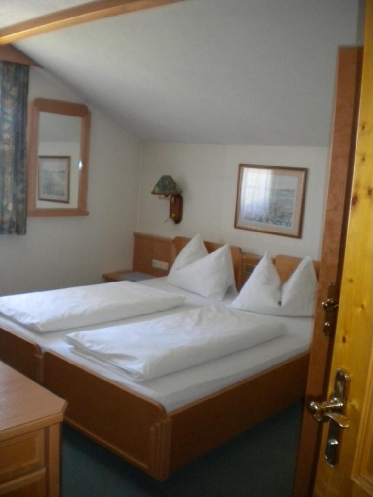 Pension Koeberl Bad Mitterndorf Buitenkant foto